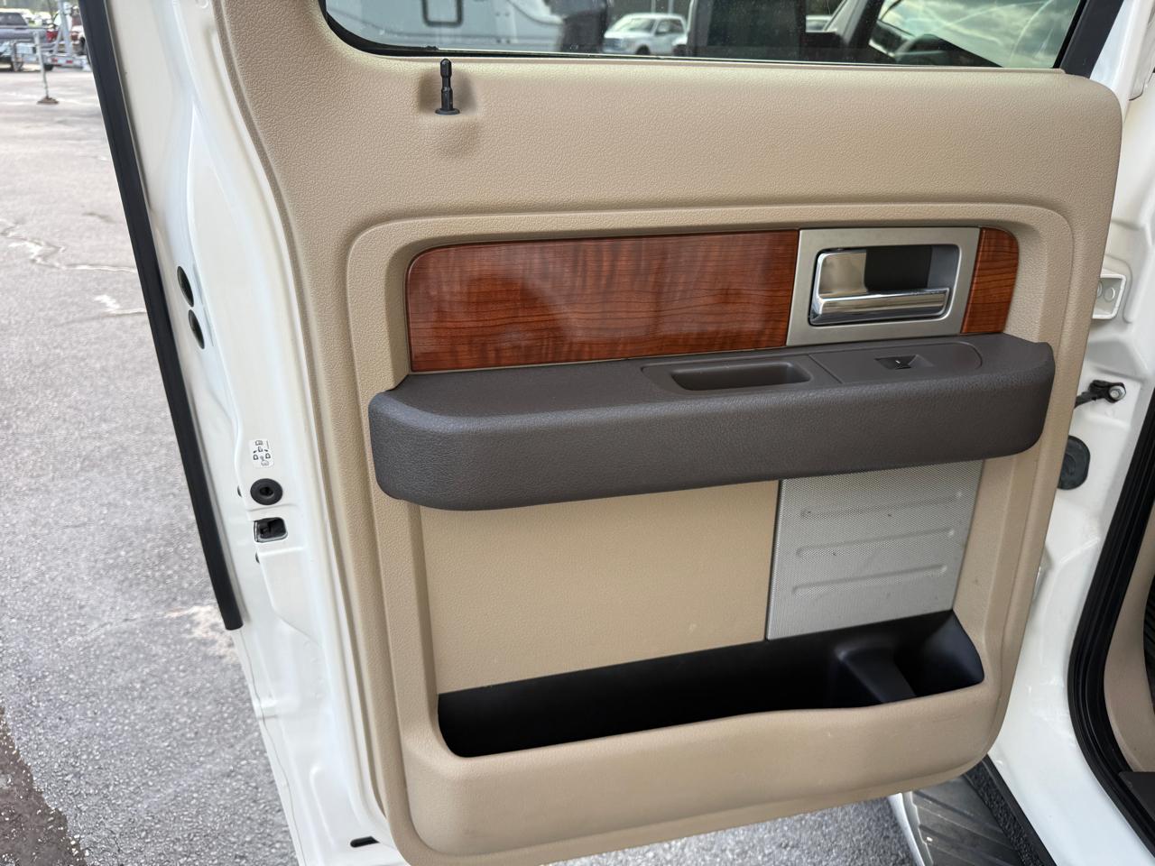 Ford F-150 Lariat SuperCrew 2WD 2009
