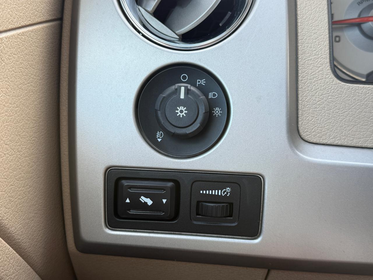 Ford F-150 Lariat SuperCrew 2WD 2009