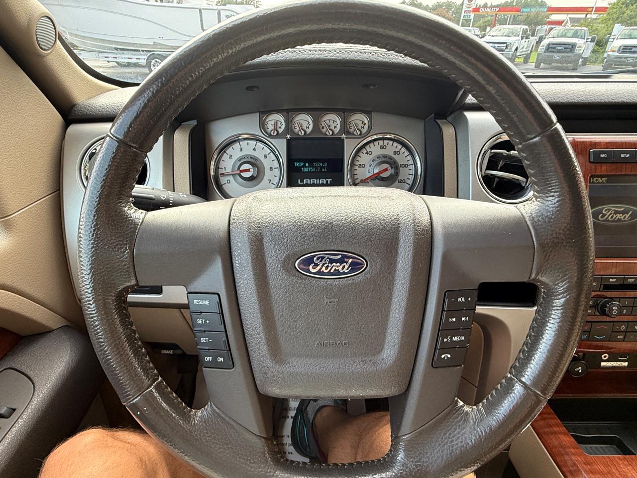 Ford F-150 Lariat SuperCrew 2WD 2009