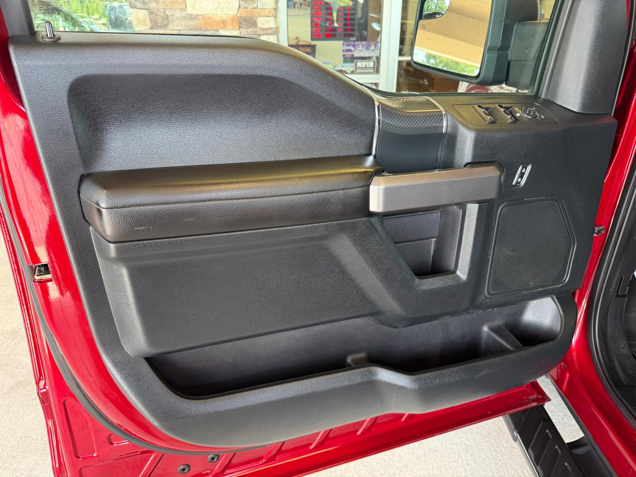 Ford F-150 XLT SuperCrew 4WD 2019