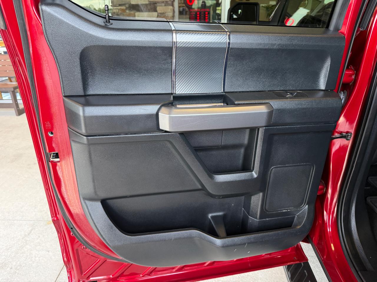 Ford F-150 XLT SuperCrew 4WD 2019