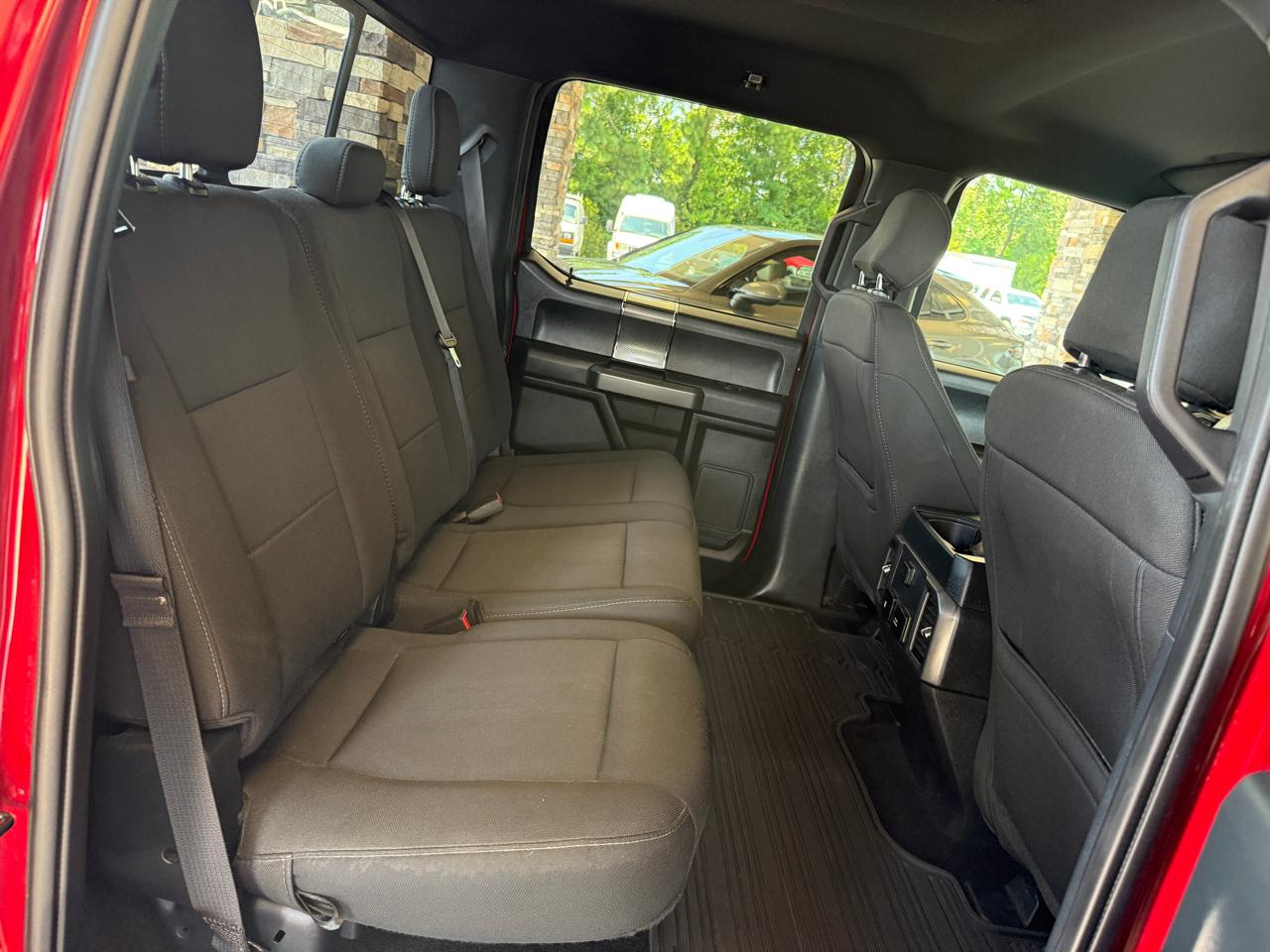 Ford F-150 XLT SuperCrew 4WD 2019