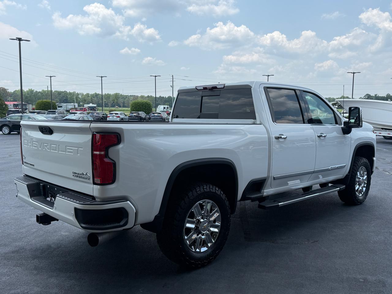 Chevrolet Silverado 2500HD High Country Crew Cab Short Box 4WD 2024