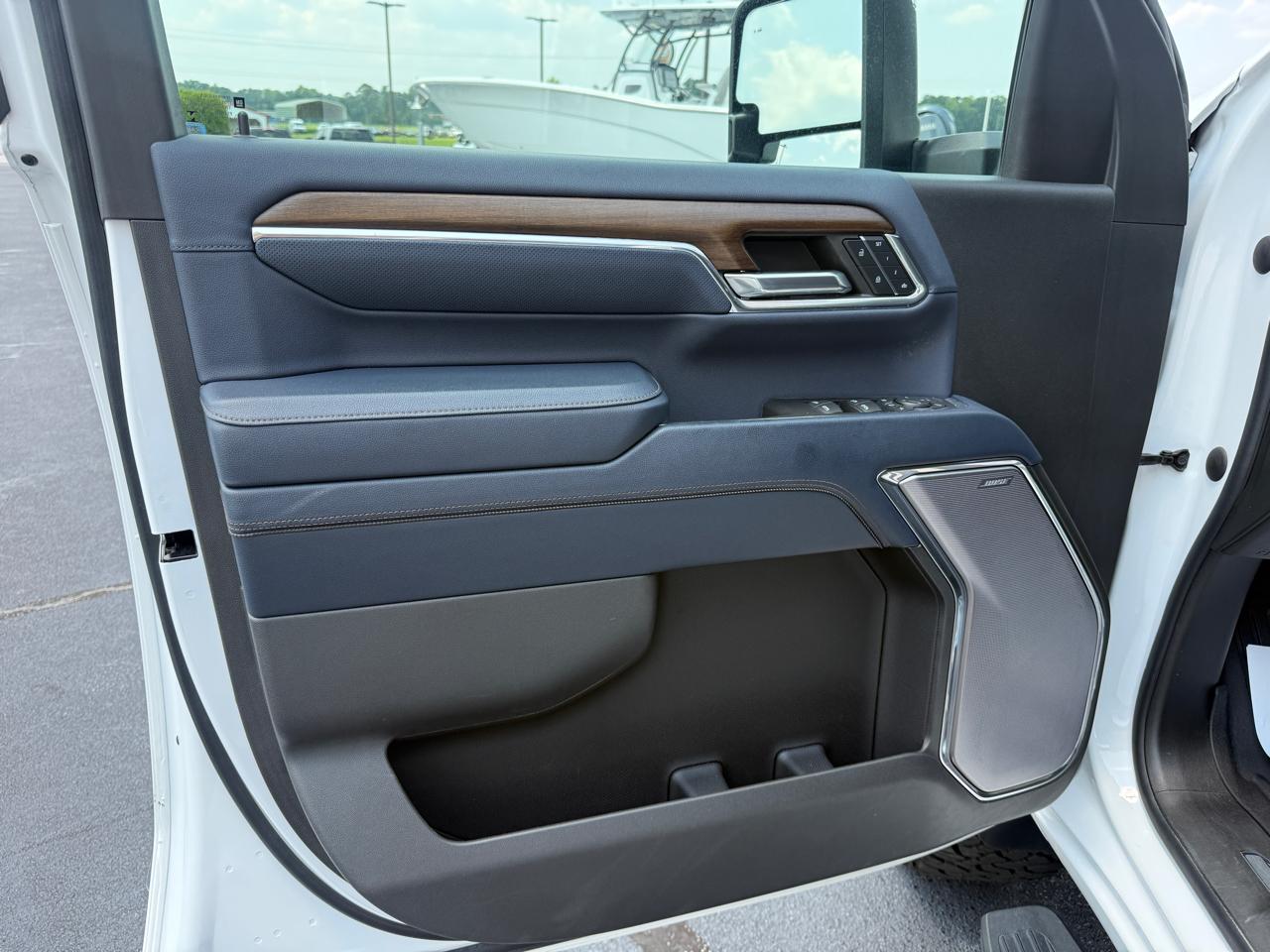 Chevrolet Silverado 2500HD High Country Crew Cab Short Box 4WD 2024