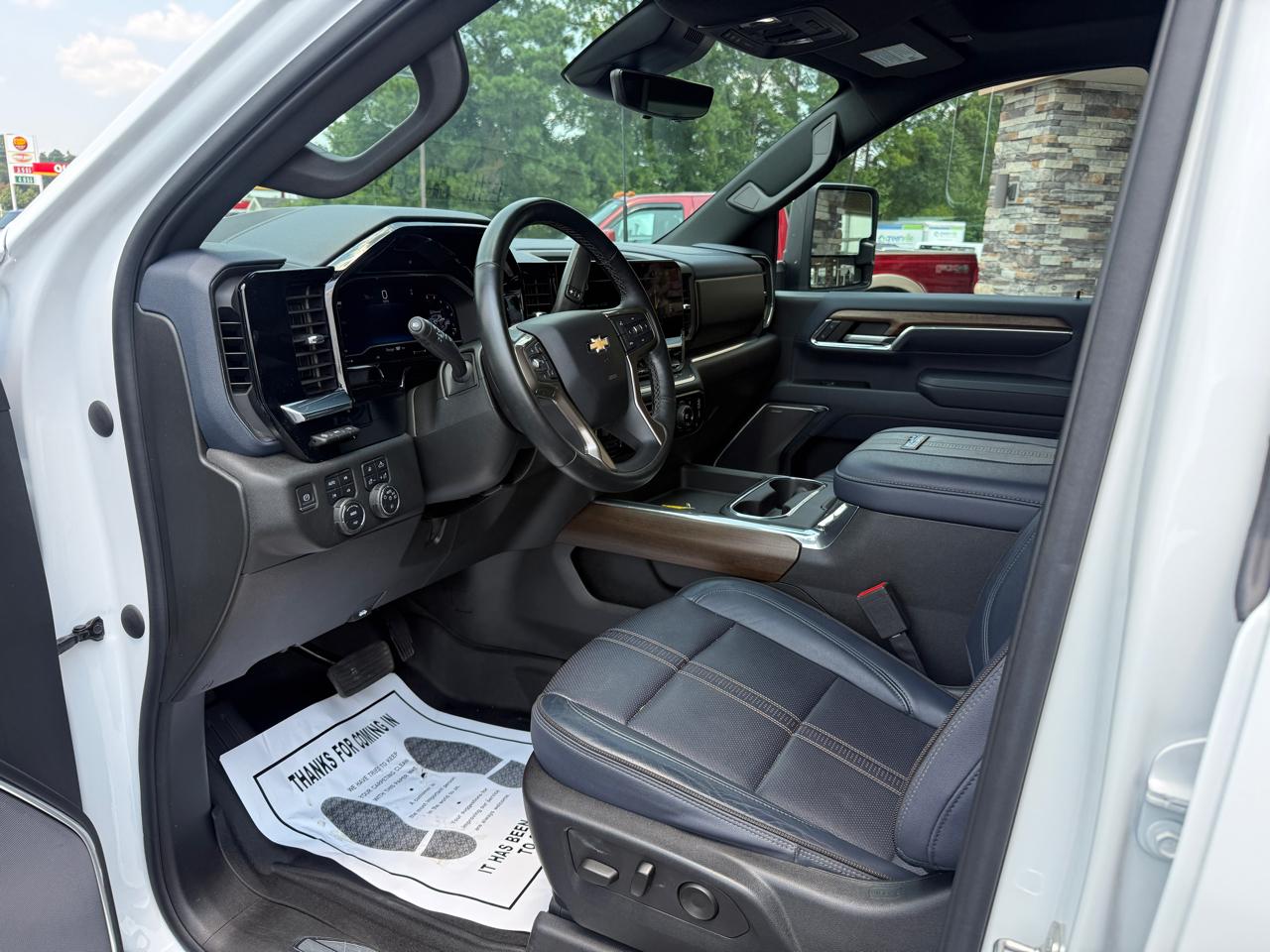 Chevrolet Silverado 2500HD High Country Crew Cab Short Box 4WD 2024