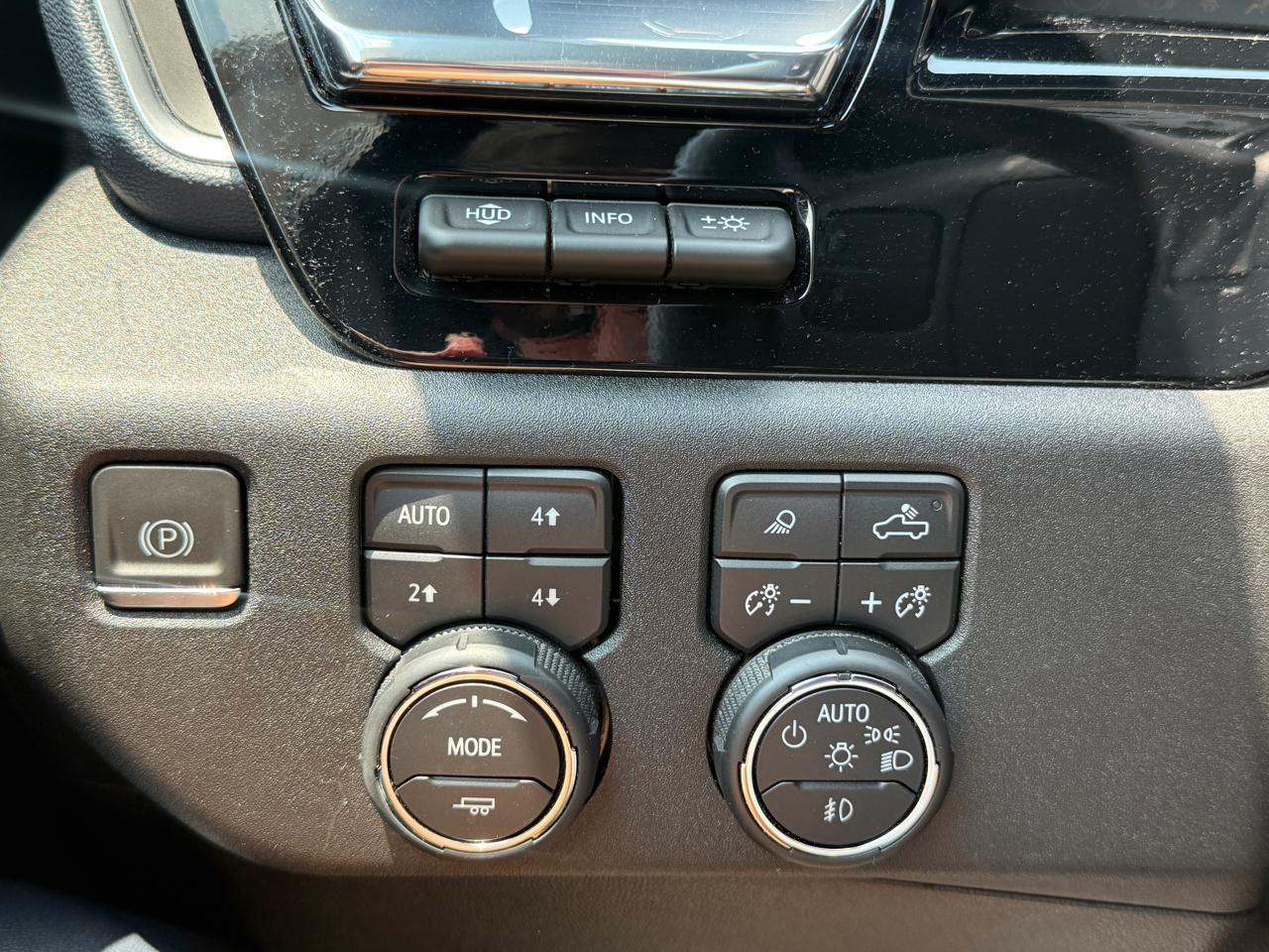 Chevrolet Silverado 2500HD High Country Crew Cab Short Box 4WD 2024