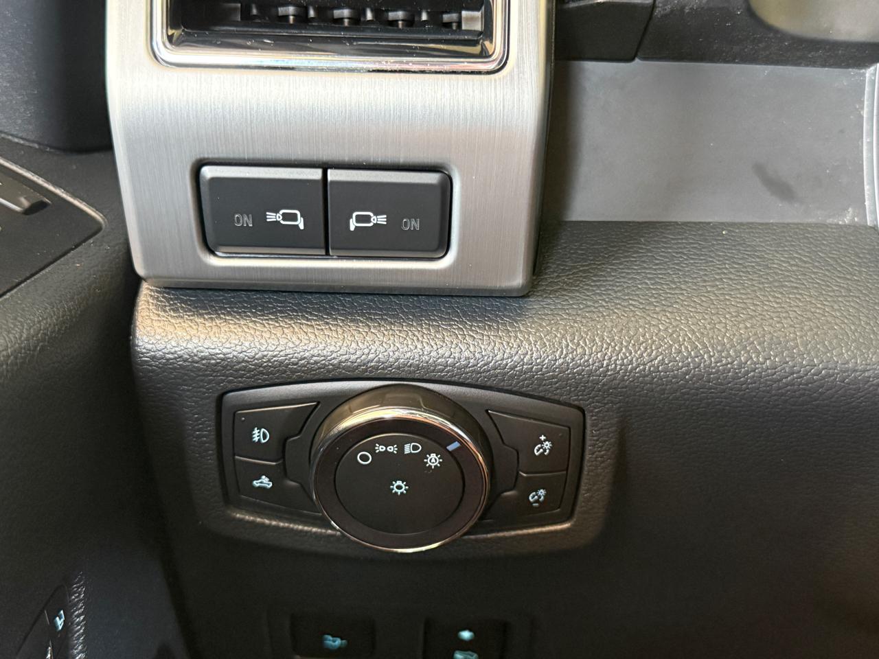 Ford F-350 SD Platinum Crew Cab 4WD 2022