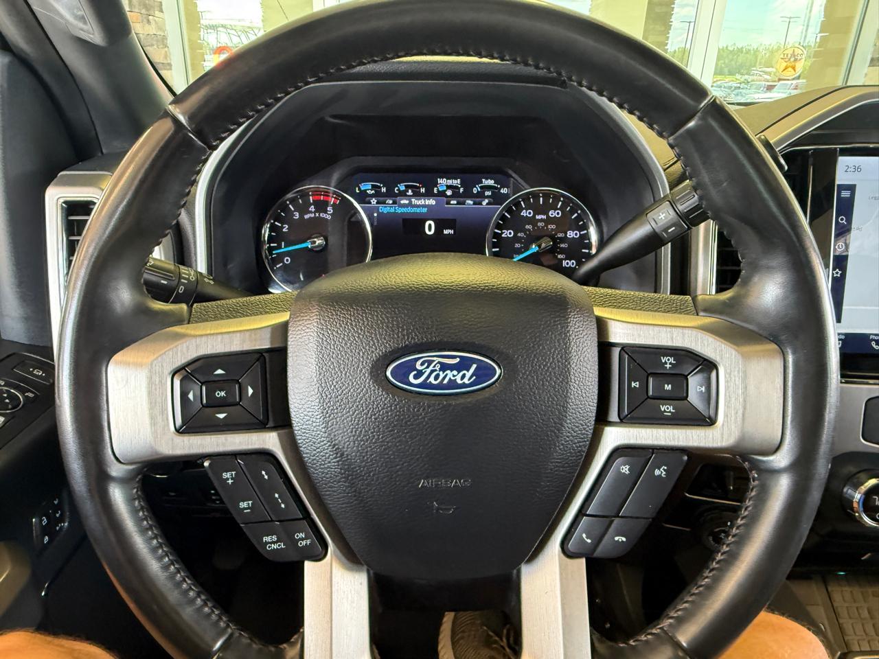 Ford F-350 SD Platinum Crew Cab 4WD 2022