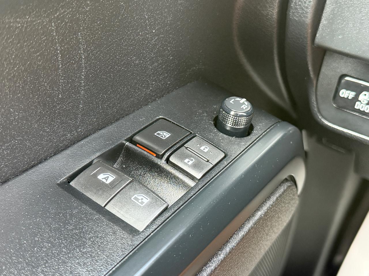 Toyota Tacoma SR Access Cab 4WD V6 at 2021