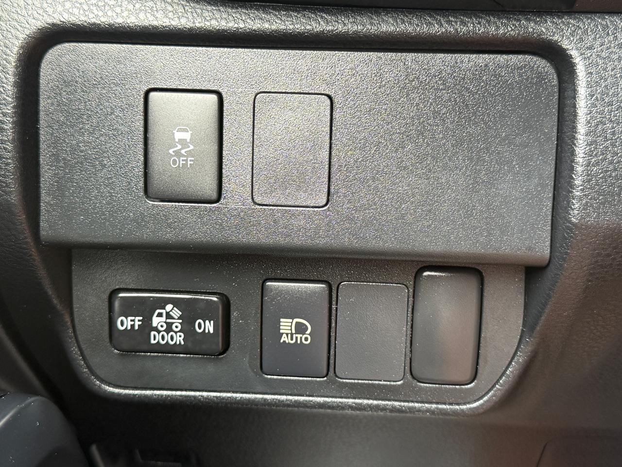 Toyota Tacoma SR Access Cab 4WD V6 at 2021