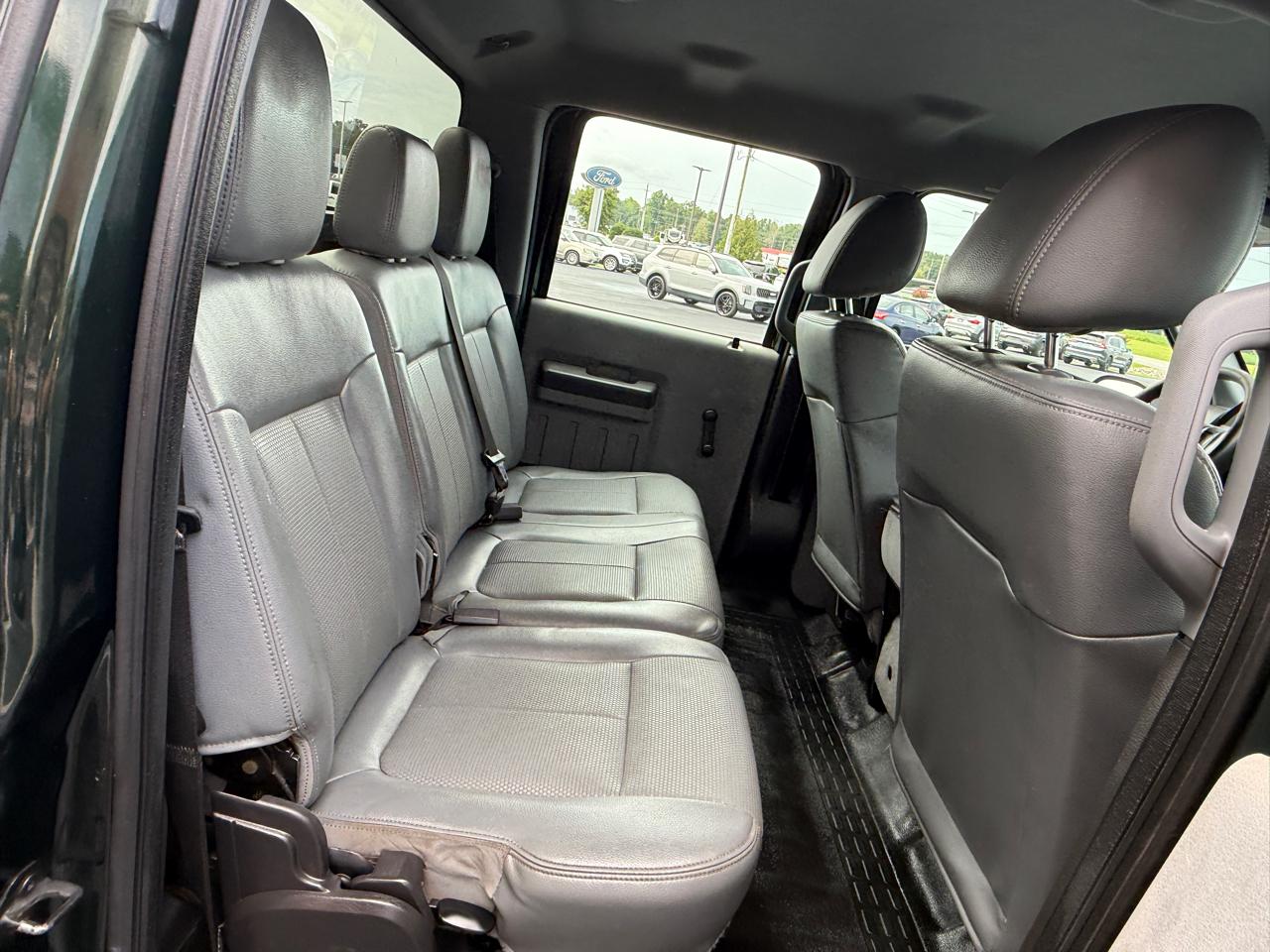 Ford F-250 SD XL Crew Cab SWB 4WD 2015