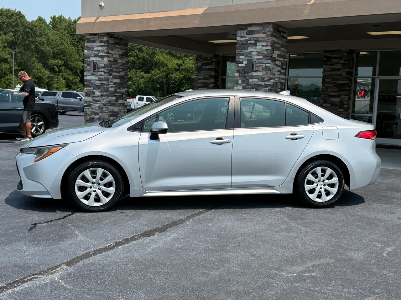Toyota Corolla LE 2022