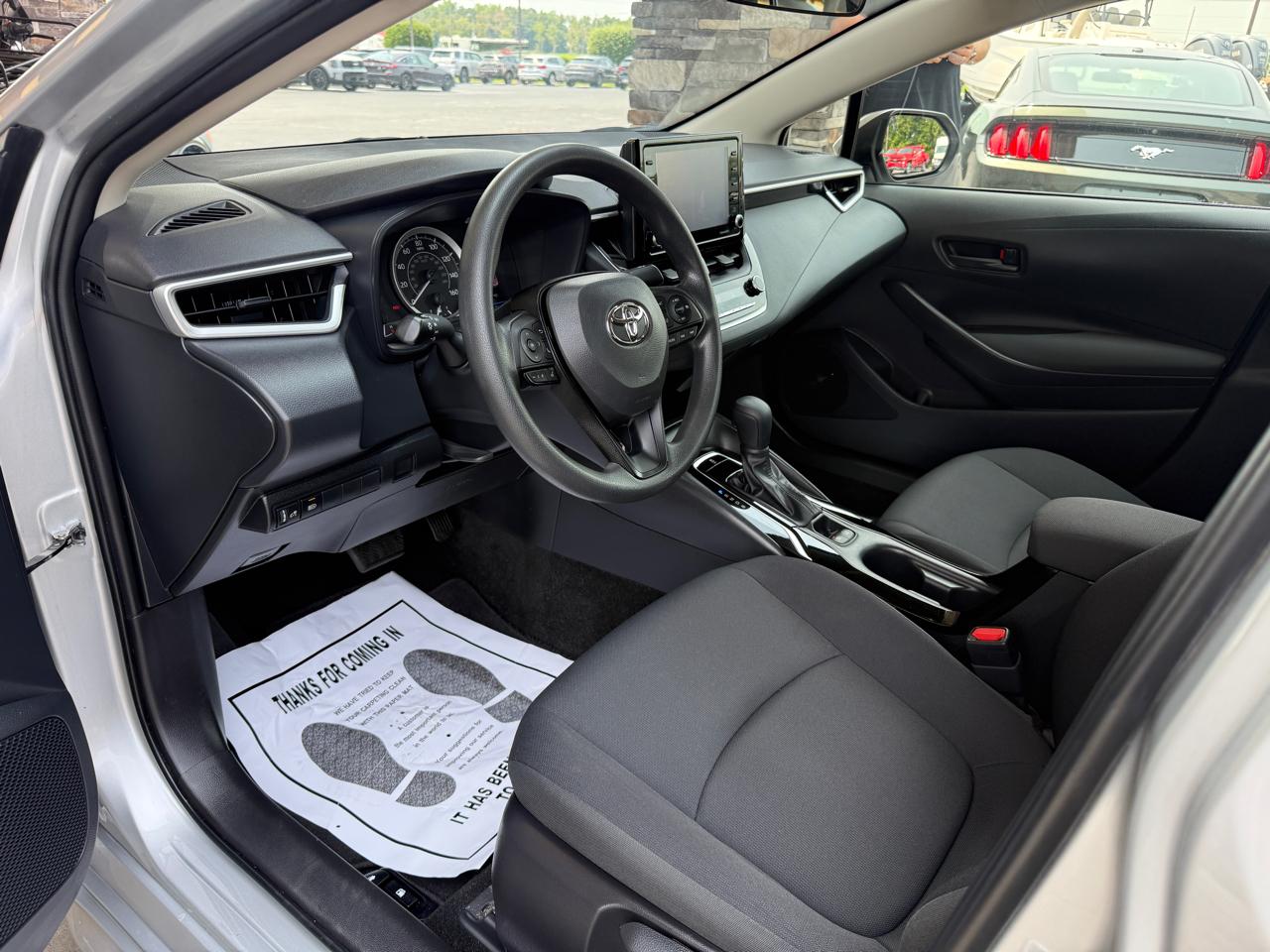 Toyota Corolla LE 2022