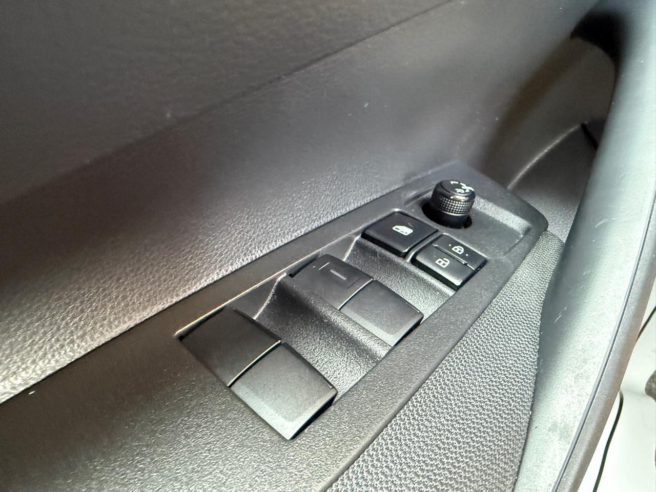Toyota Corolla LE 2022
