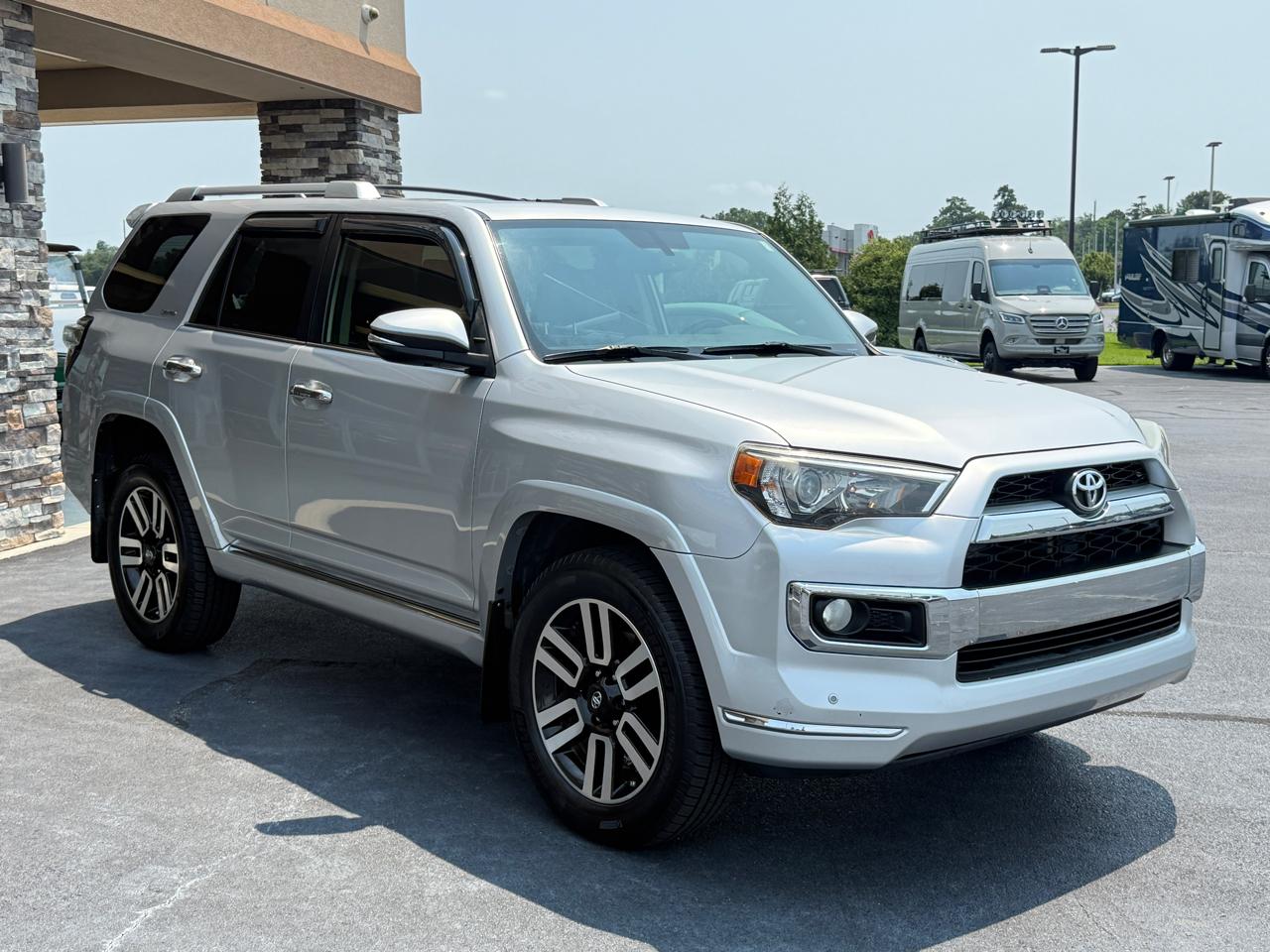 Toyota 4Runner Limited 4WD 2014
