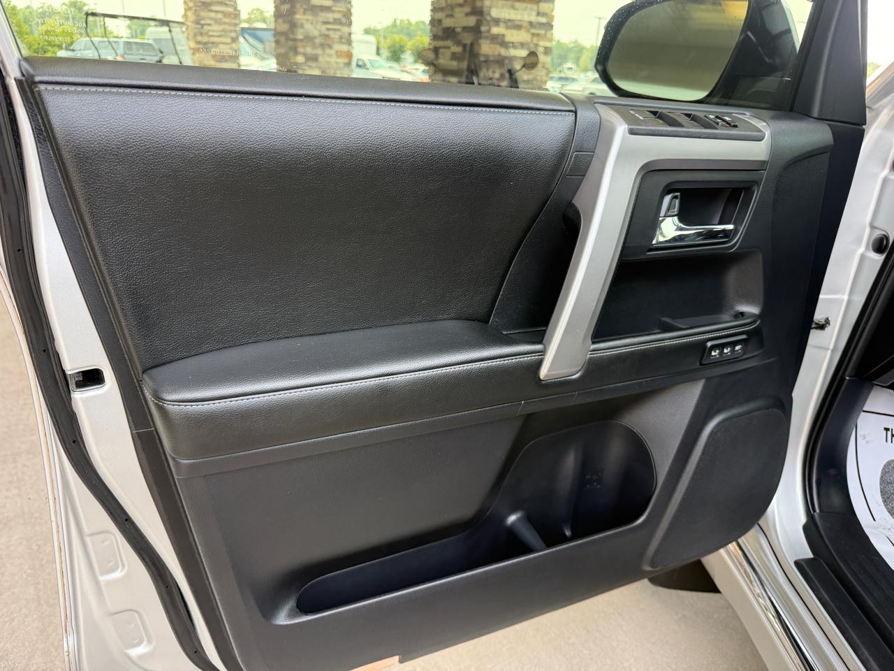 Toyota 4Runner Limited 4WD 2014
