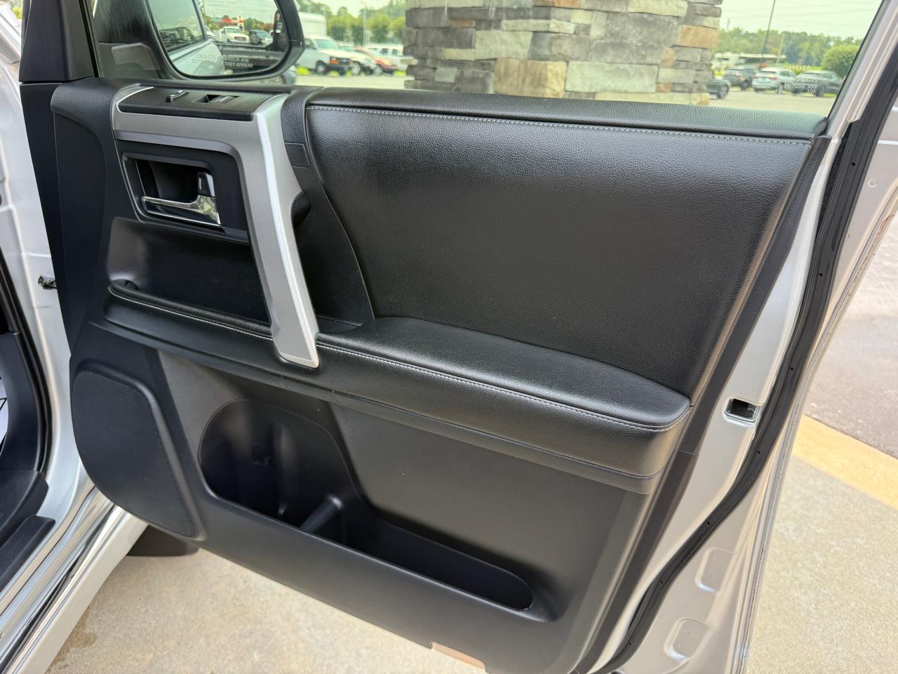Toyota 4Runner Limited 4WD 2014