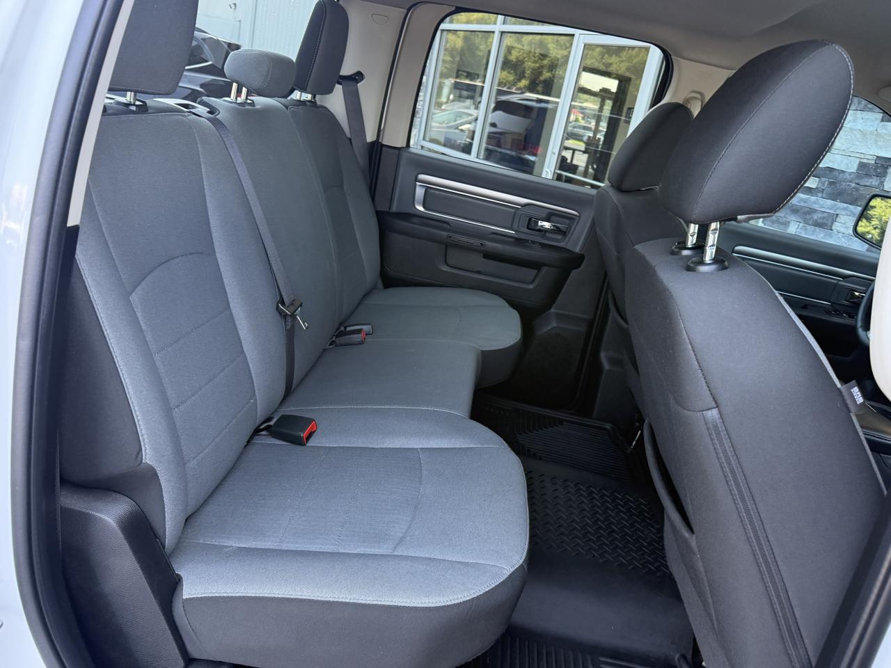 RAM 1500 Classic SLT Crew Cab SWB 2WD 2022