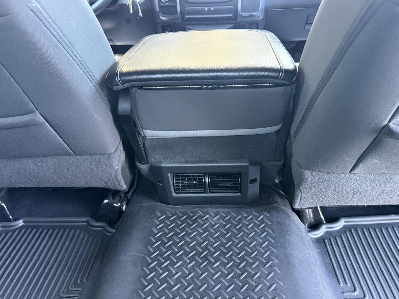 RAM 1500 Classic SLT Crew Cab SWB 2WD 2022