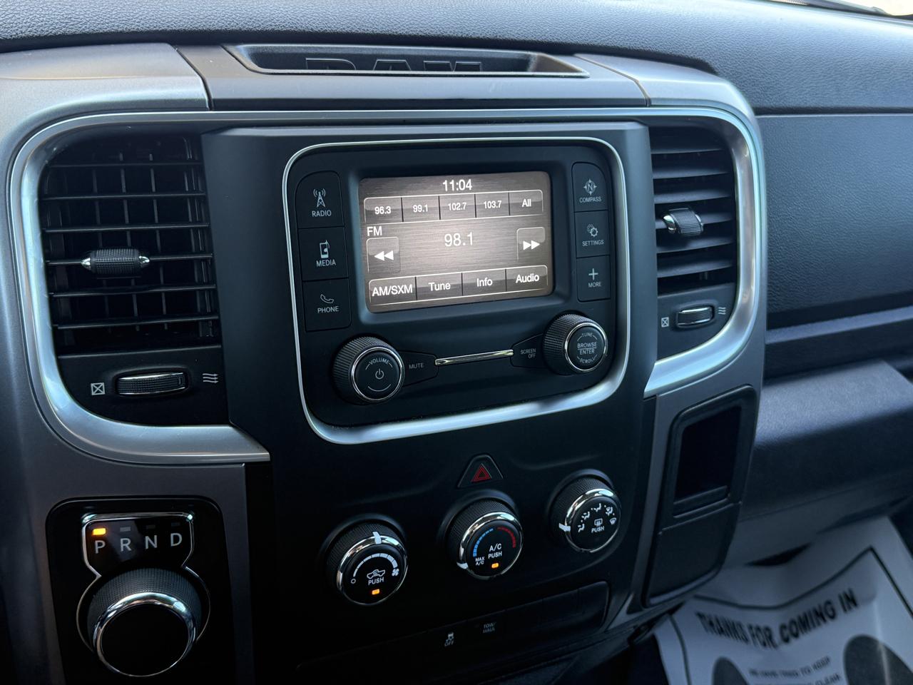 RAM 1500 Classic SLT Crew Cab SWB 2WD 2022