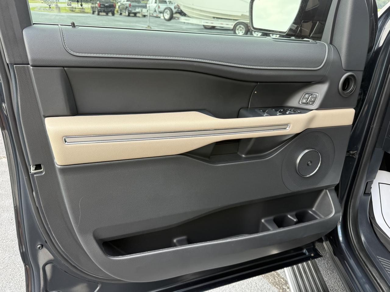 Ford Expedition MAX Limited 4WD 2024