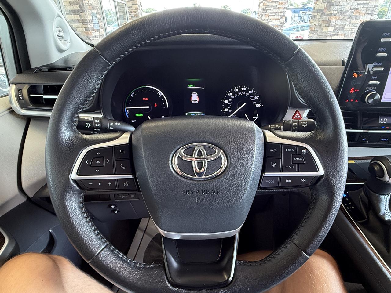 Toyota Sienna XLE 7-Passenger 2022