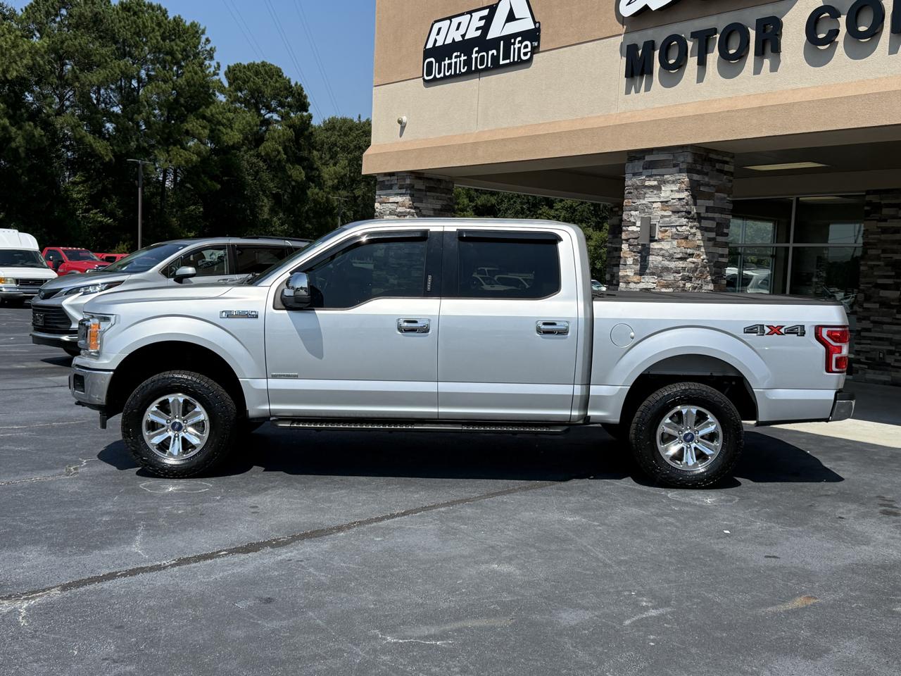 Ford F-150 XLT SuperCrew 4WD 2018