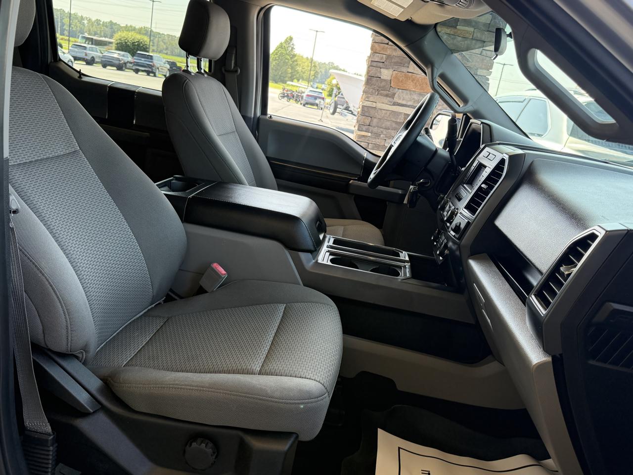 Ford F-150 XLT SuperCrew 4WD 2018