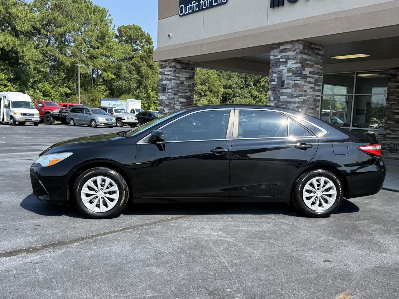 Toyota Camry SE 2017