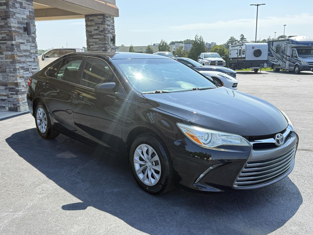 Toyota Camry SE 2017