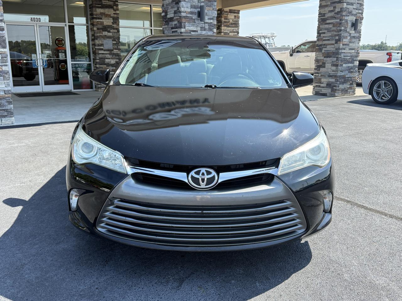 Toyota Camry SE 2017