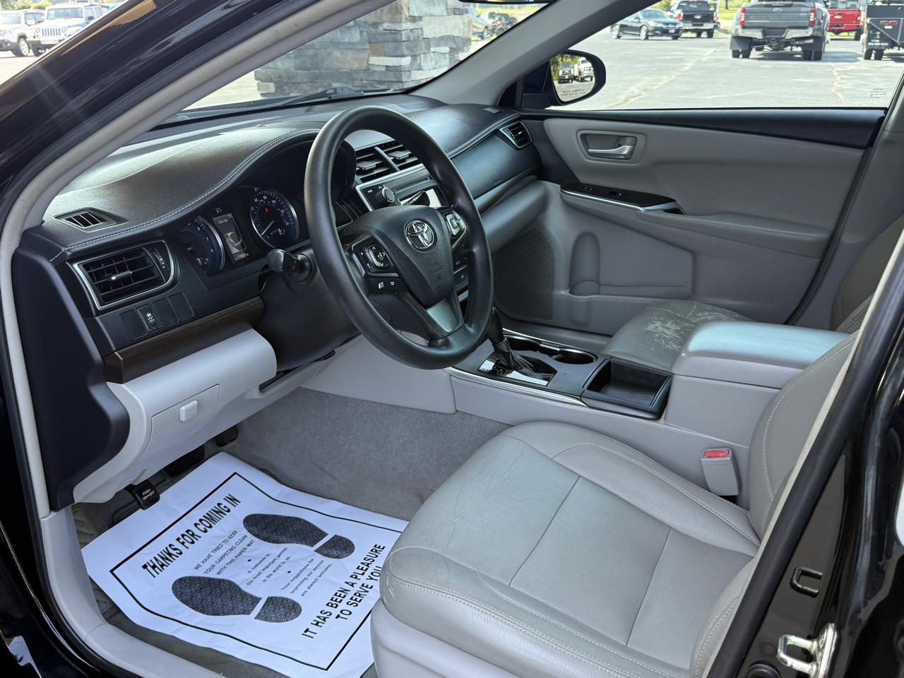 Toyota Camry SE 2017