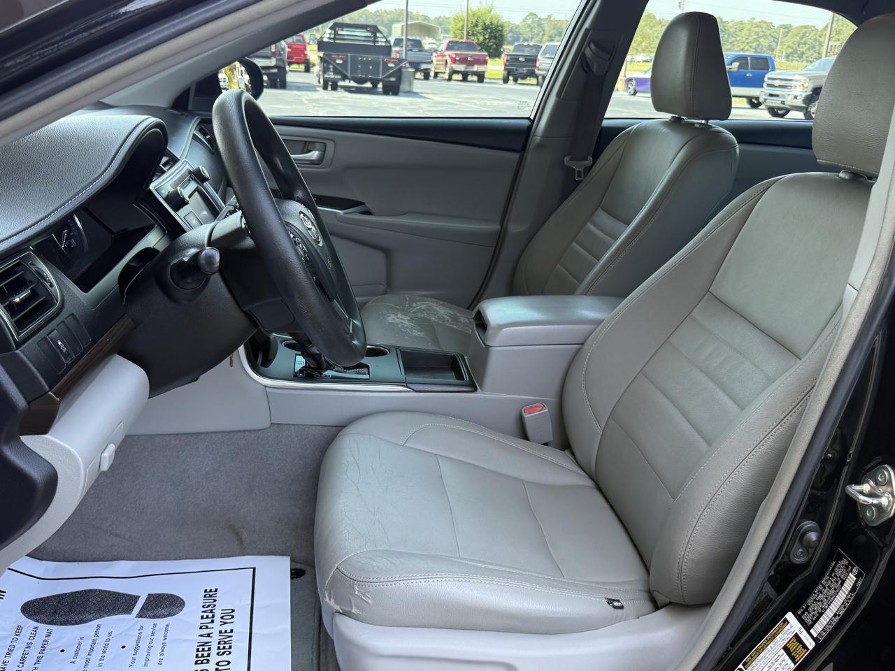 Toyota Camry SE 2017