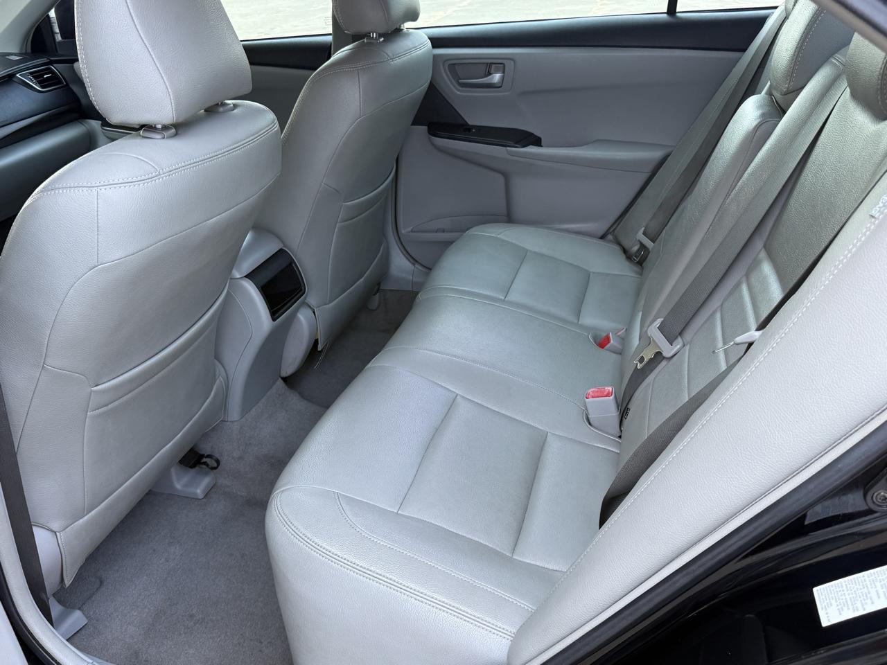 Toyota Camry SE 2017