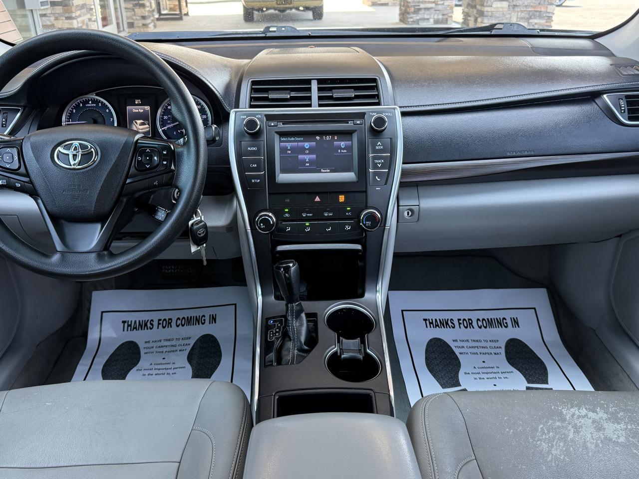 Toyota Camry SE 2017