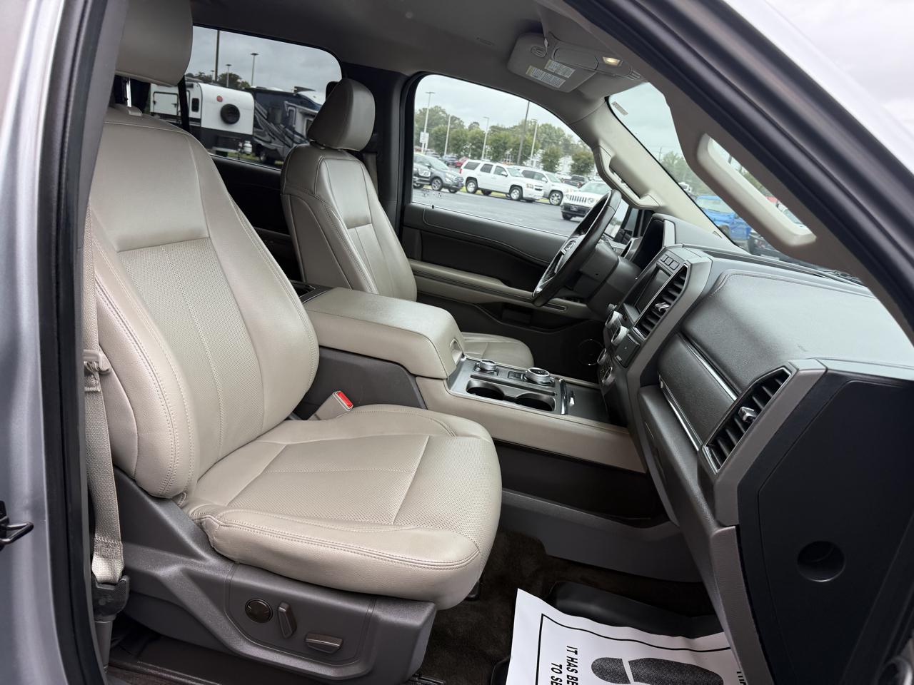 Ford Expedition MAX XLT 4WD 2021