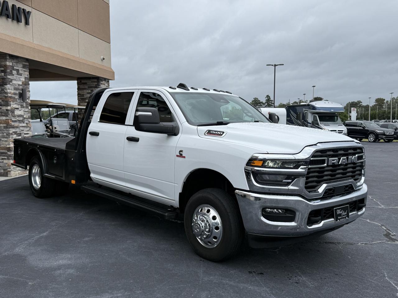 RAM 3500 Crew Cab 4WD DRW 2025