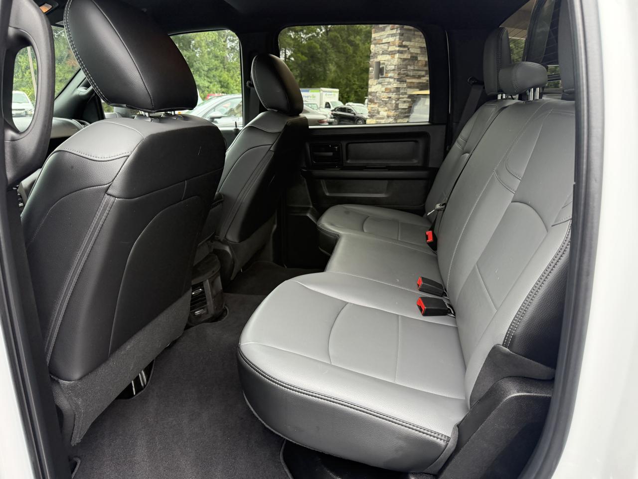 RAM 3500 Crew Cab 4WD DRW 2025