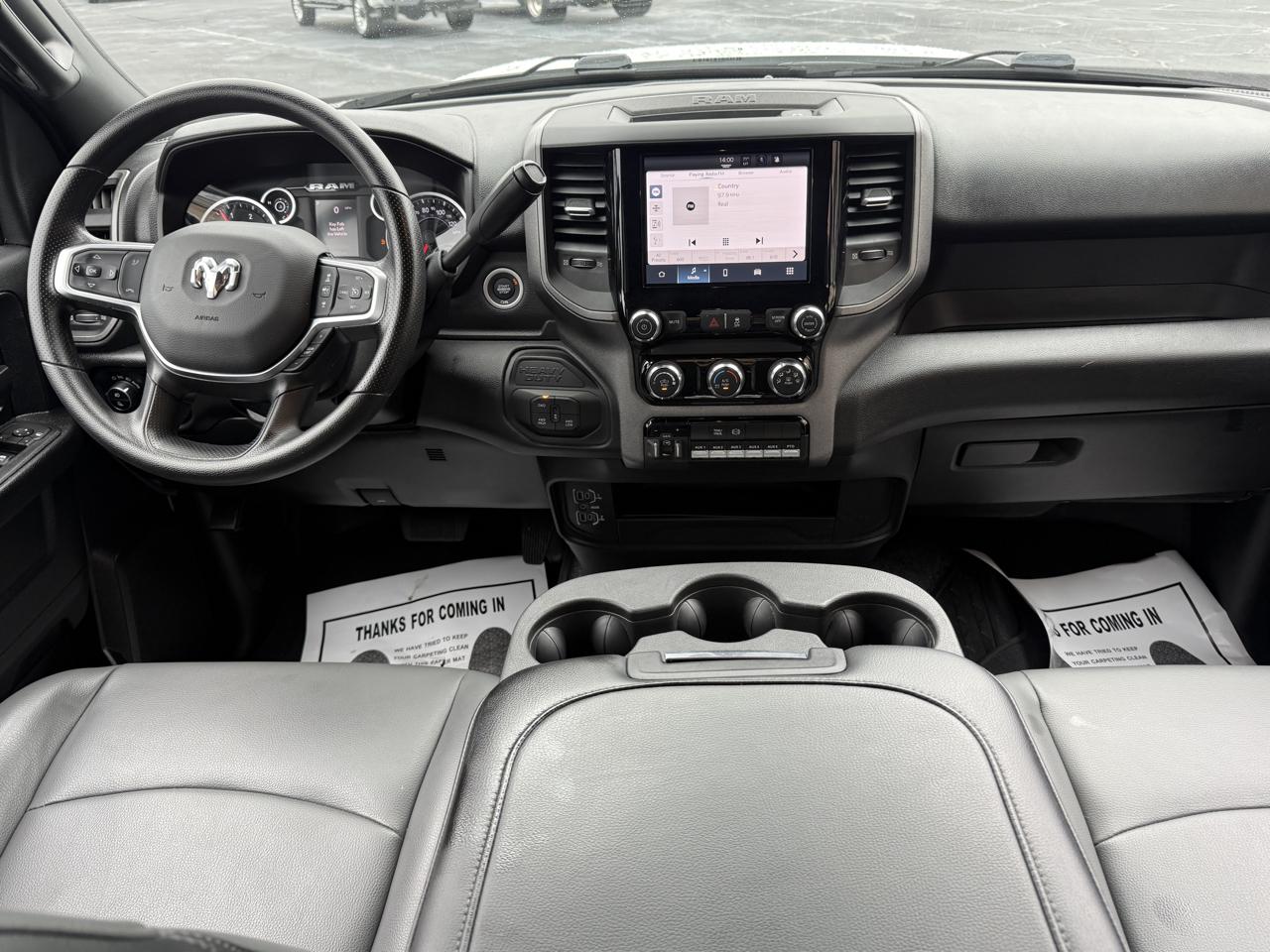 RAM 3500 Crew Cab 4WD DRW 2025