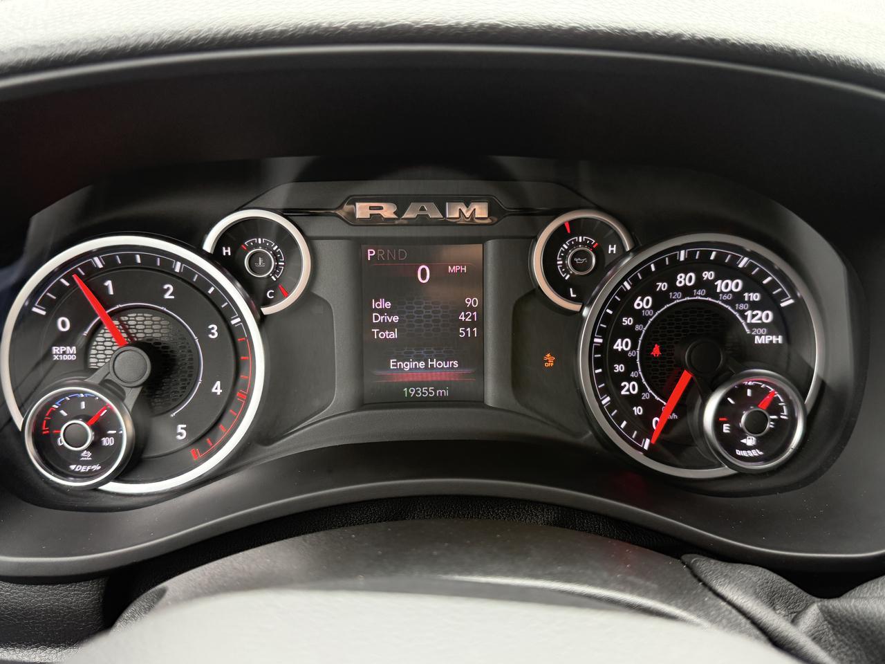 RAM 3500 Crew Cab 4WD DRW 2025
