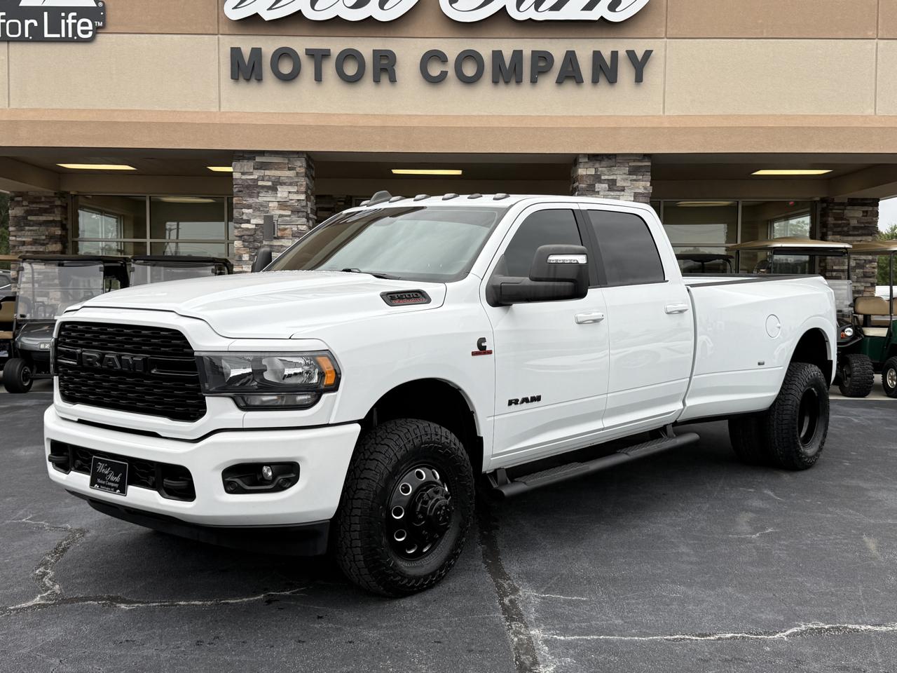 2024 RAM 3500 Big Horn Crew Cab LWB 4WD DRW