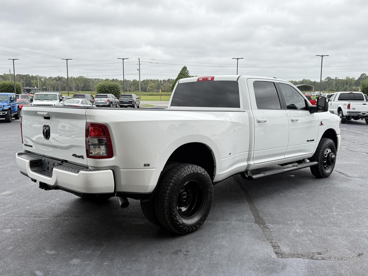 RAM 3500 Big Horn Crew Cab LWB 4WD DRW 2024