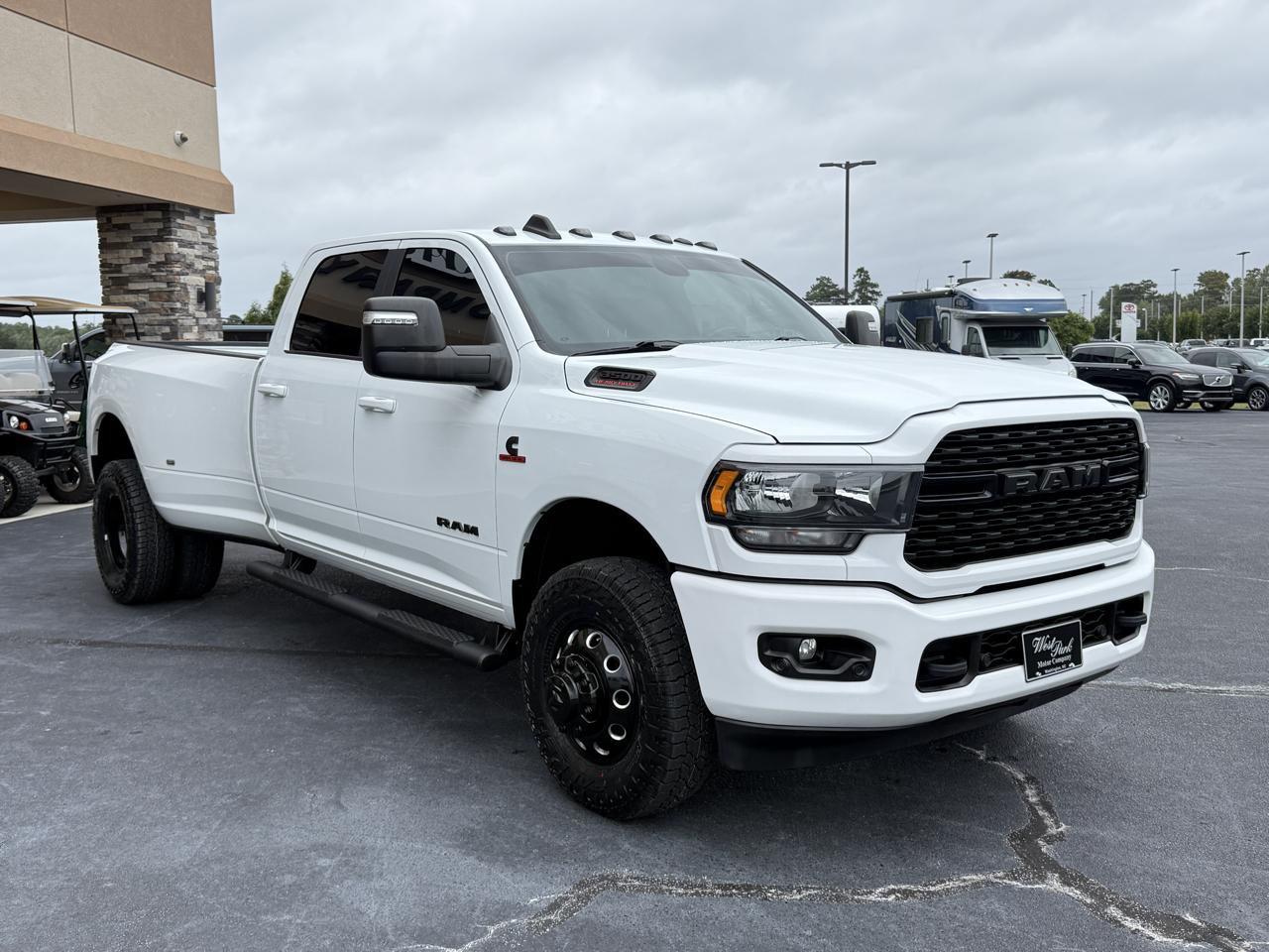 RAM 3500 Big Horn Crew Cab LWB 4WD DRW 2024