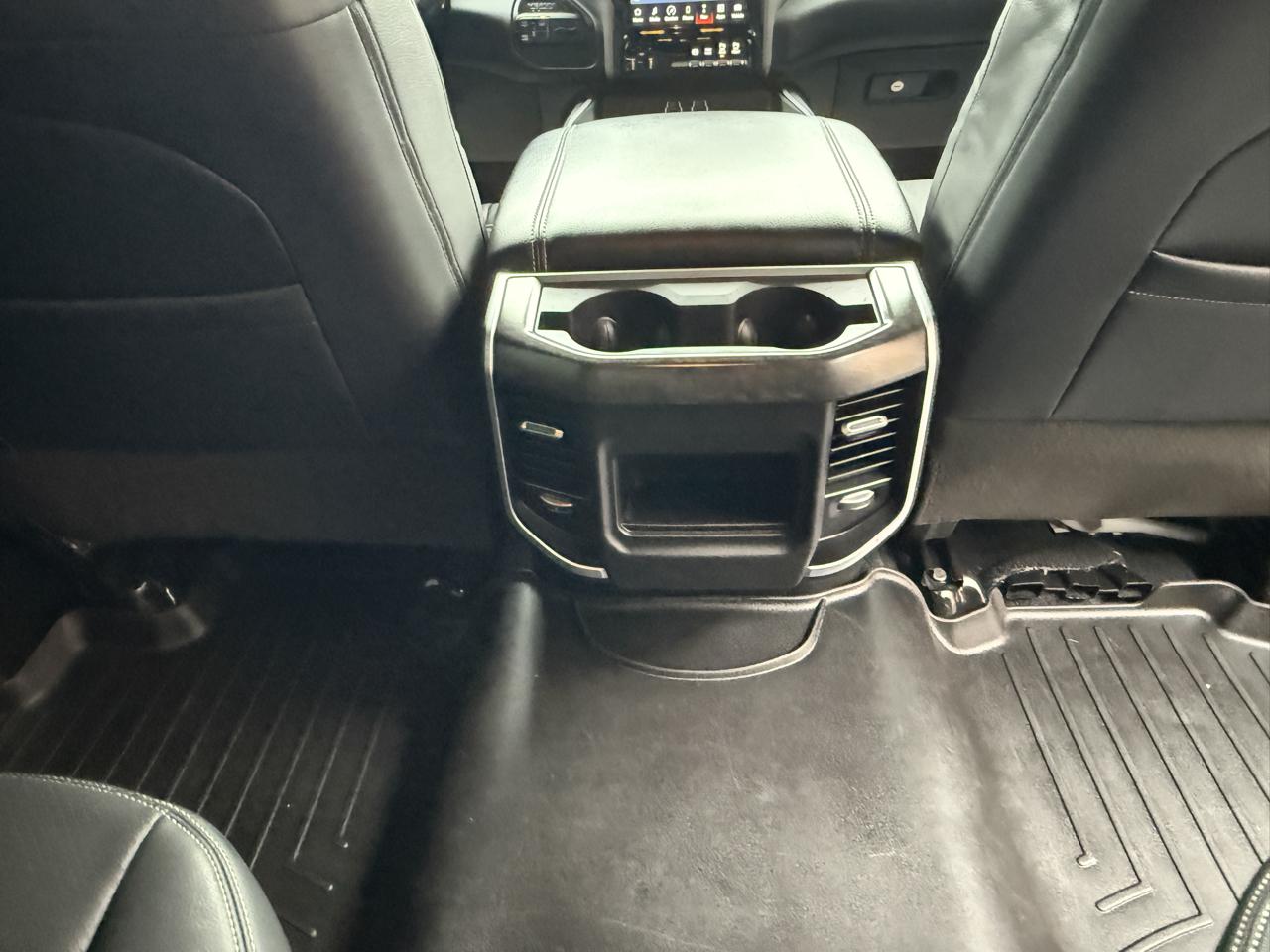 RAM 3500 Big Horn Crew Cab LWB 4WD DRW 2024