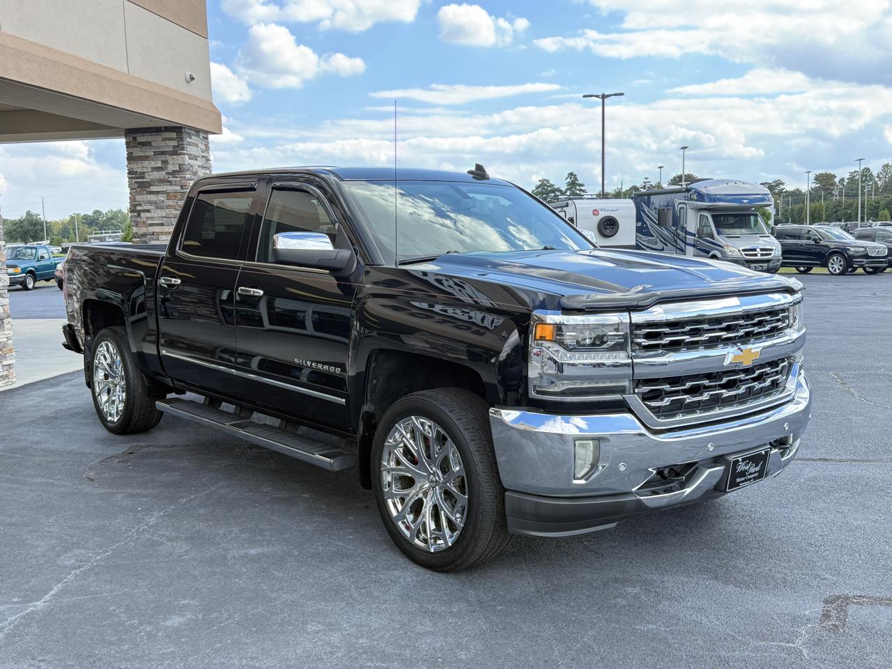 Chevrolet Silverado 1500 LTZ Crew Cab 4WD 2017