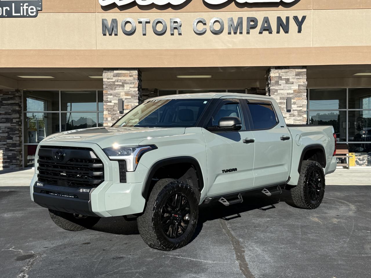 2024 Toyota Tundra SR5 CrewMax 4WD