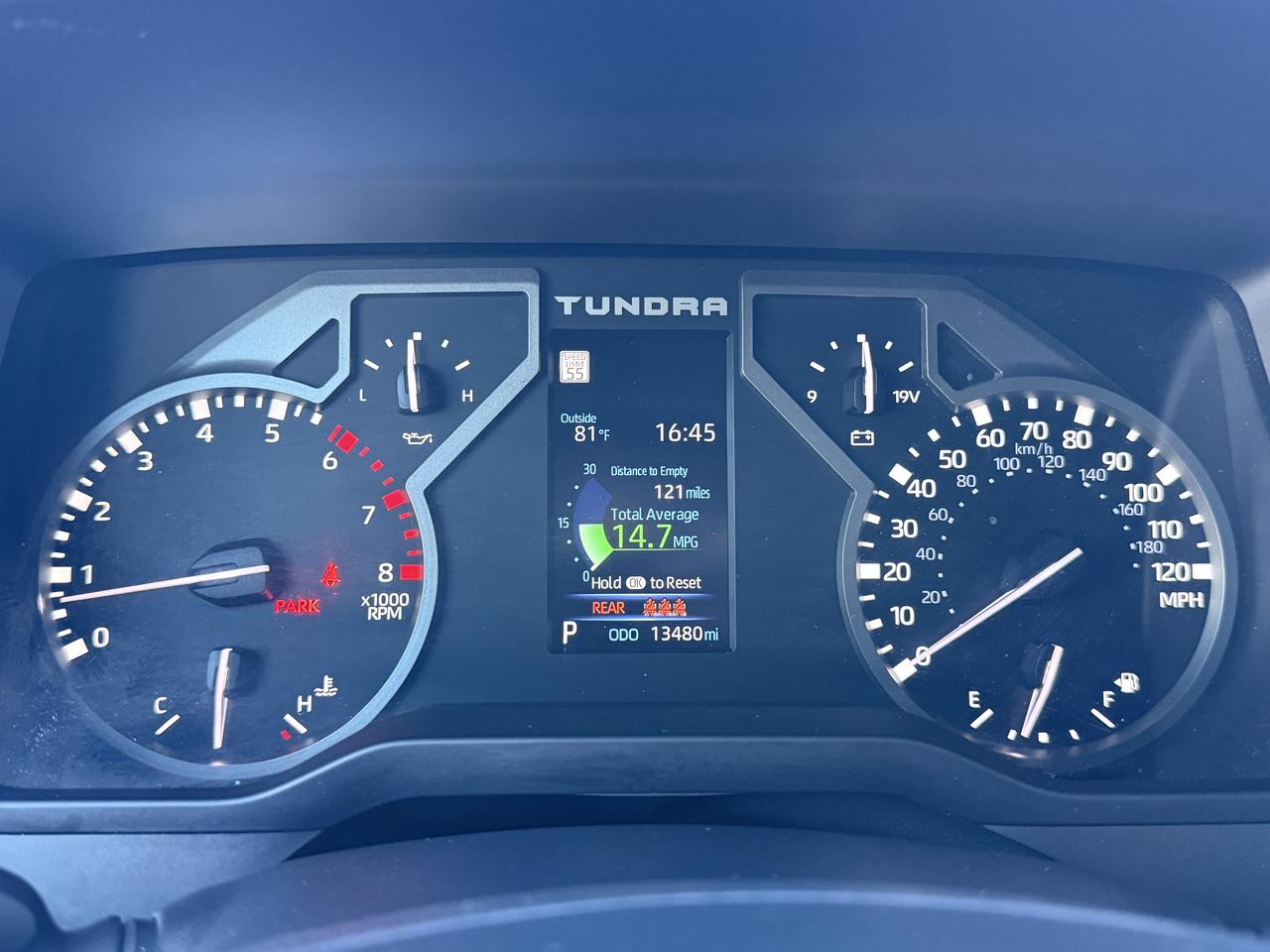 Toyota Tundra SR5 CrewMax 4WD 2024