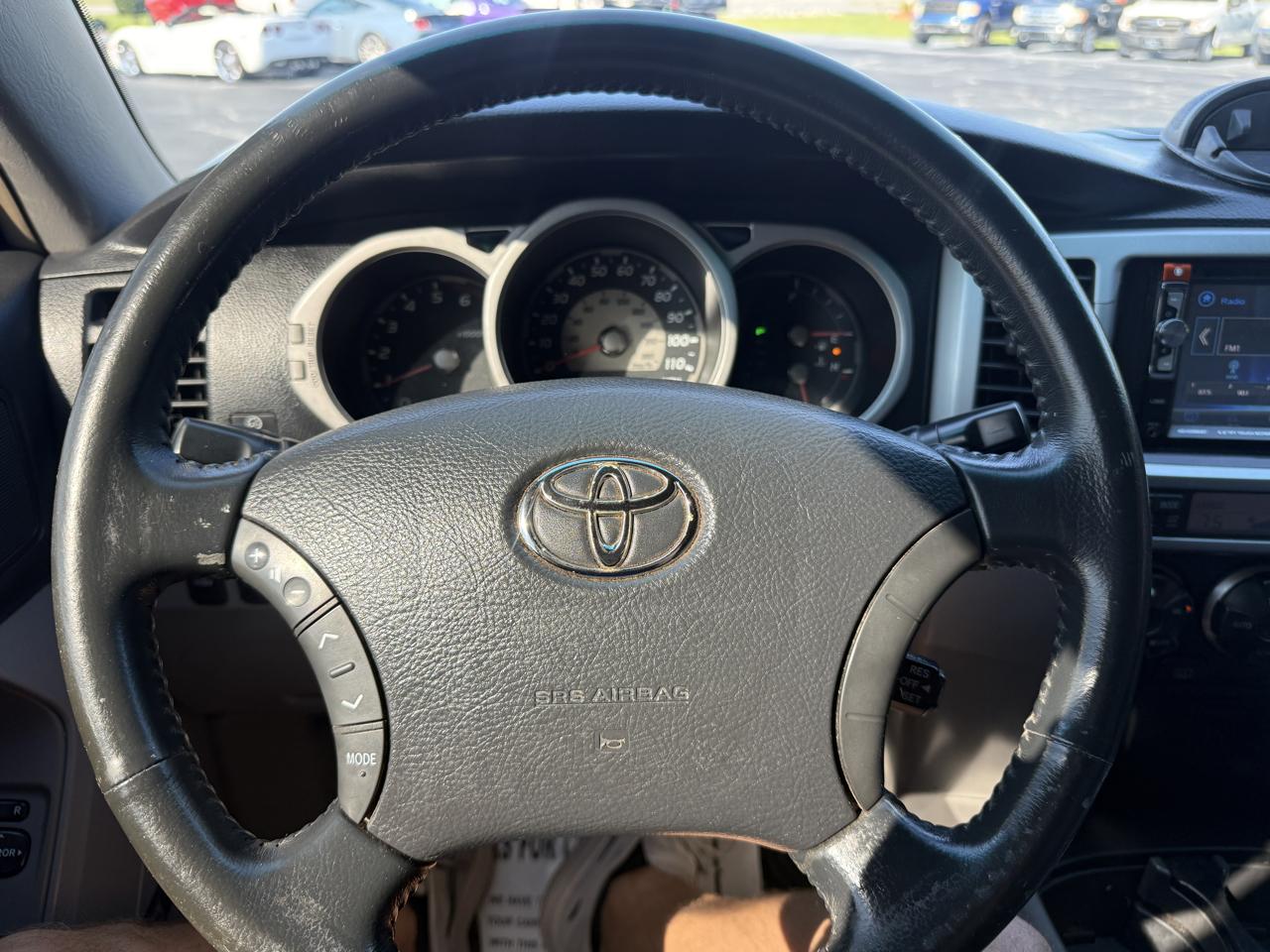Toyota 4Runner 2WD 4dr V6 SR5 (Natl) 2004