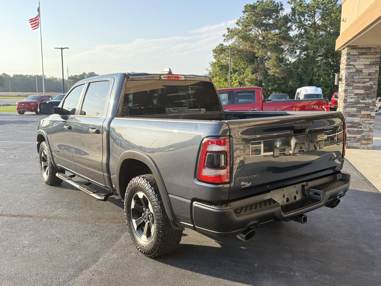 RAM 1500 Rebel Crew Cab 4WD 2021