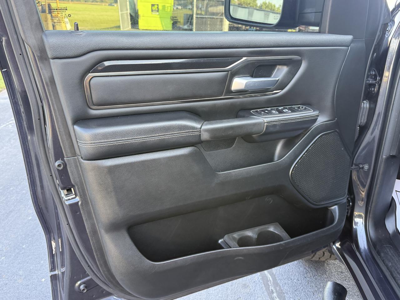 RAM 1500 Rebel Crew Cab 4WD 2021
